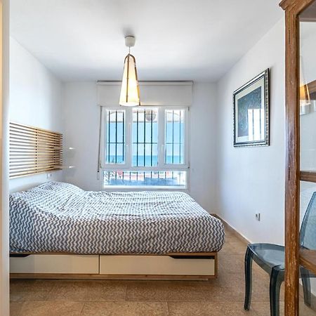 Beachfront Bliss: Apartamento A Pie De Playa Аліканте Екстер'єр фото