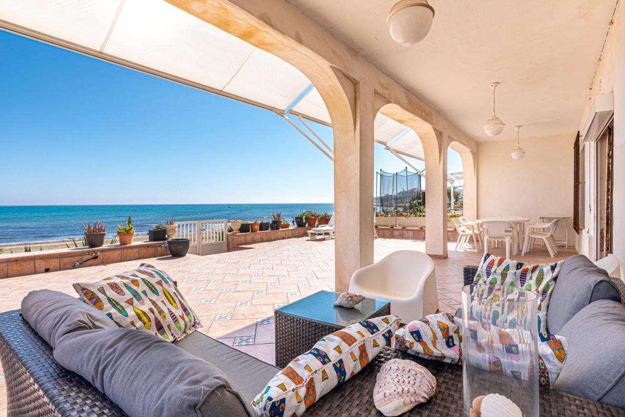 Beachfront Bliss: Apartamento A Pie De Playa Аліканте Екстер'єр фото