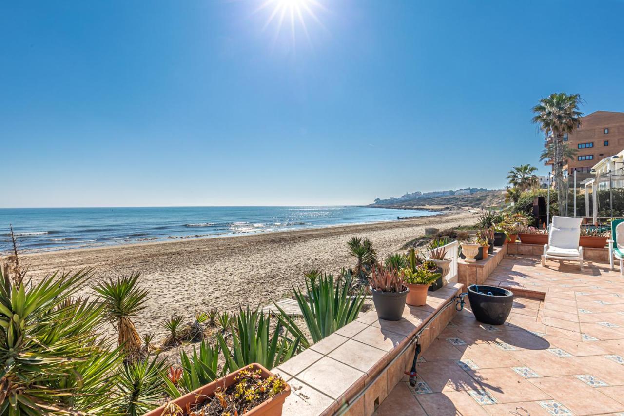 Beachfront Bliss: Apartamento A Pie De Playa Аліканте Екстер'єр фото