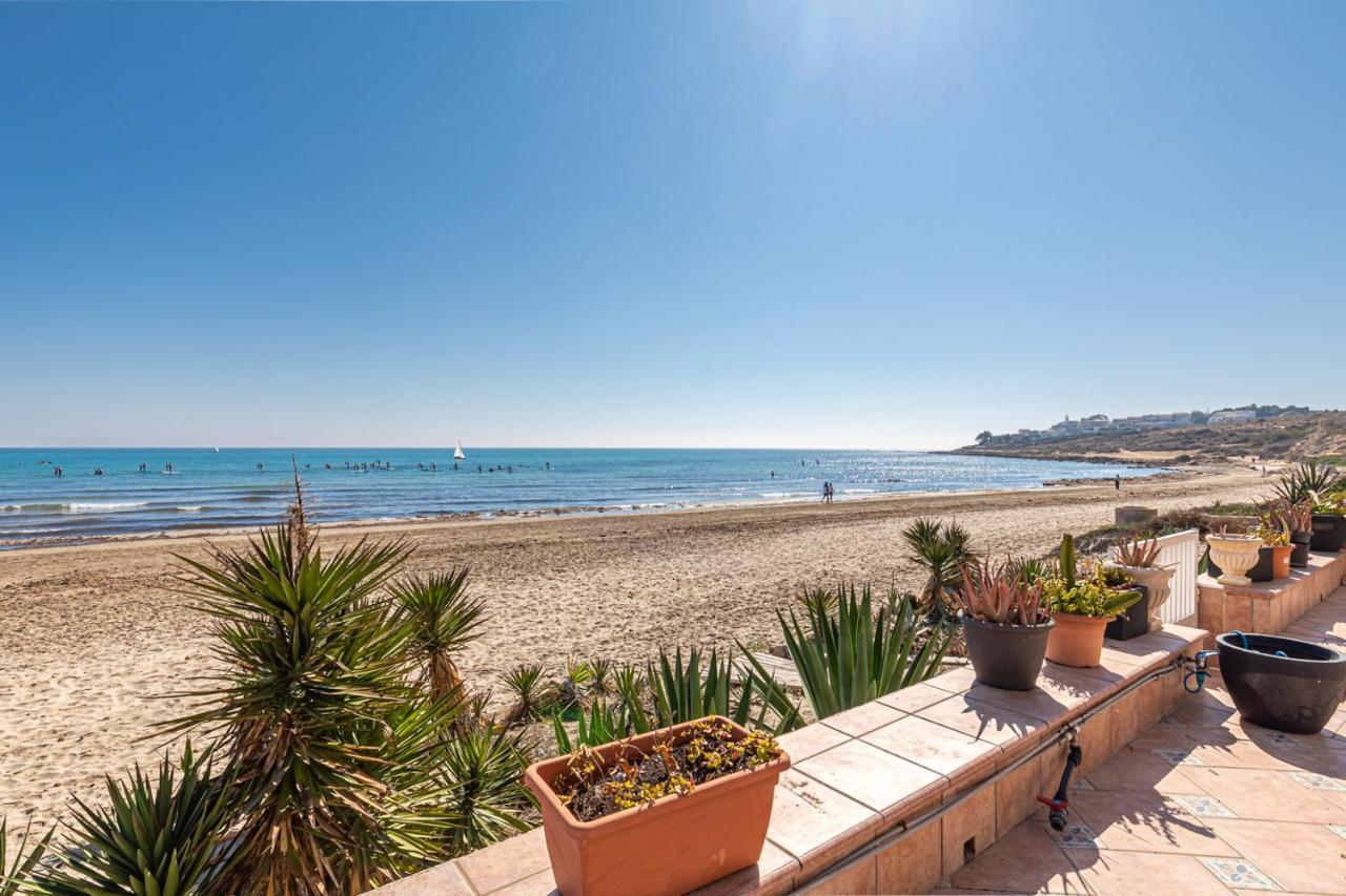 Beachfront Bliss: Apartamento A Pie De Playa Аліканте Екстер'єр фото