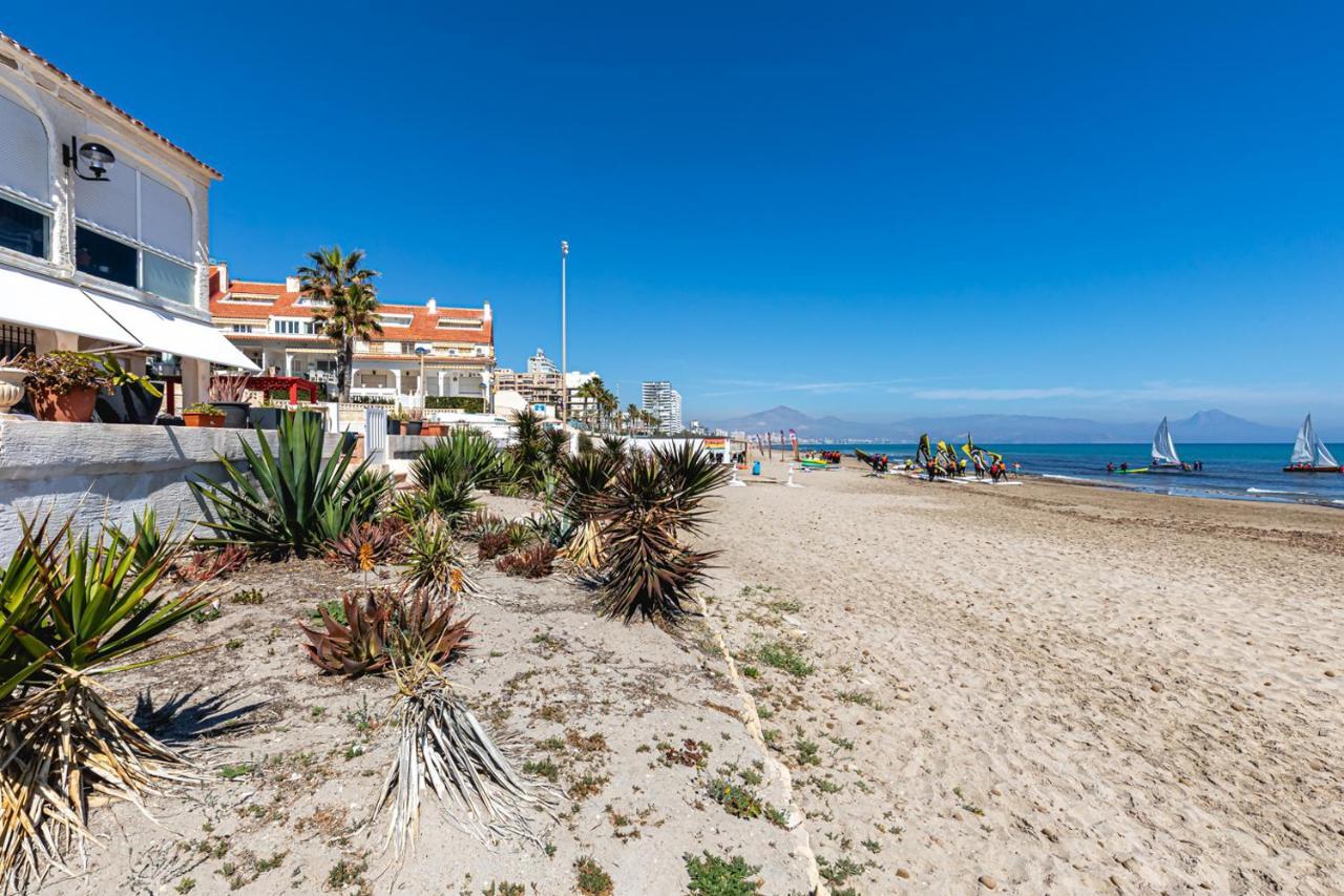Beachfront Bliss: Apartamento A Pie De Playa Аліканте Екстер'єр фото